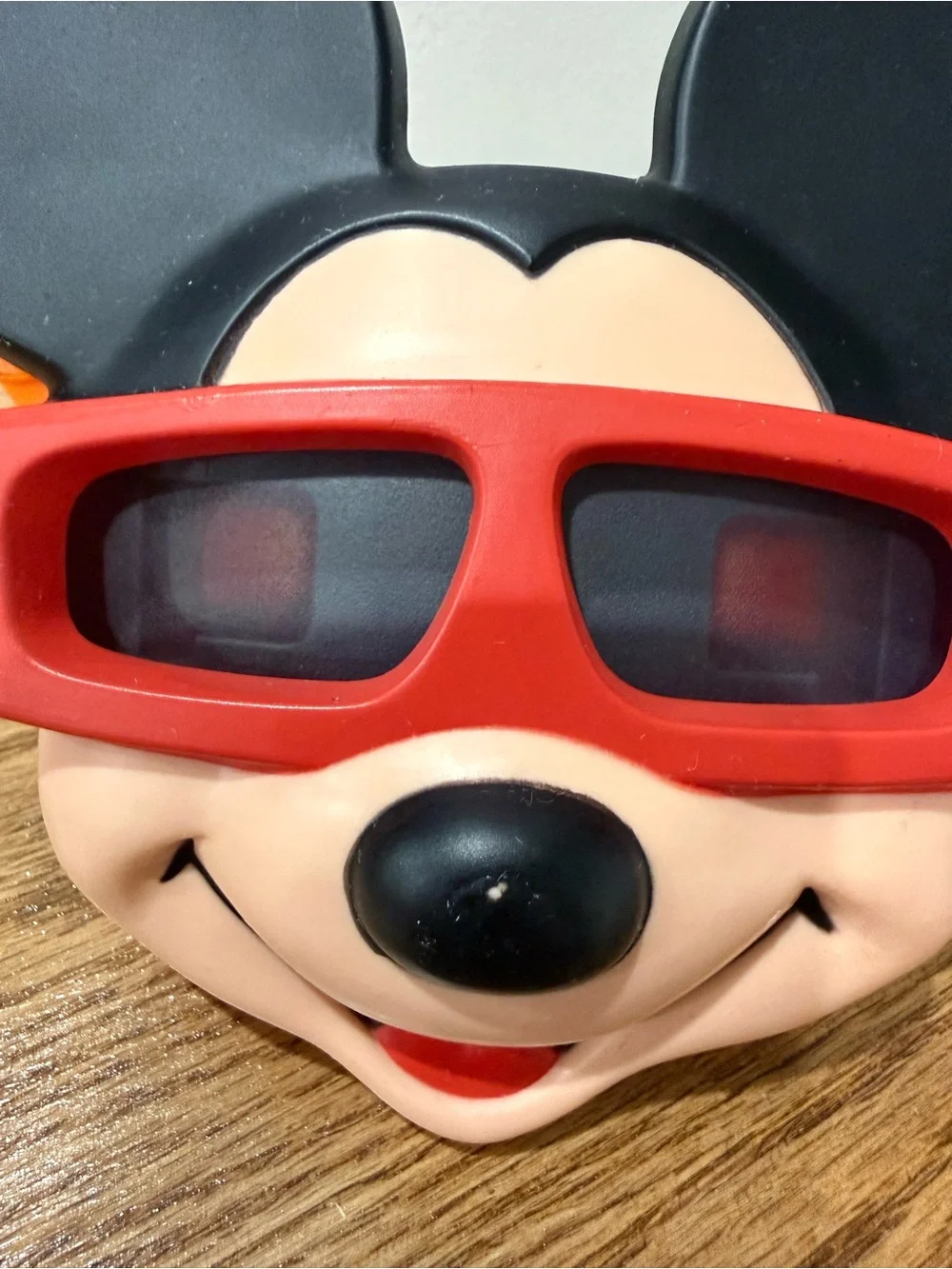 Vintage Mickey Mouse Style VR/AR Viewer in Black and Red